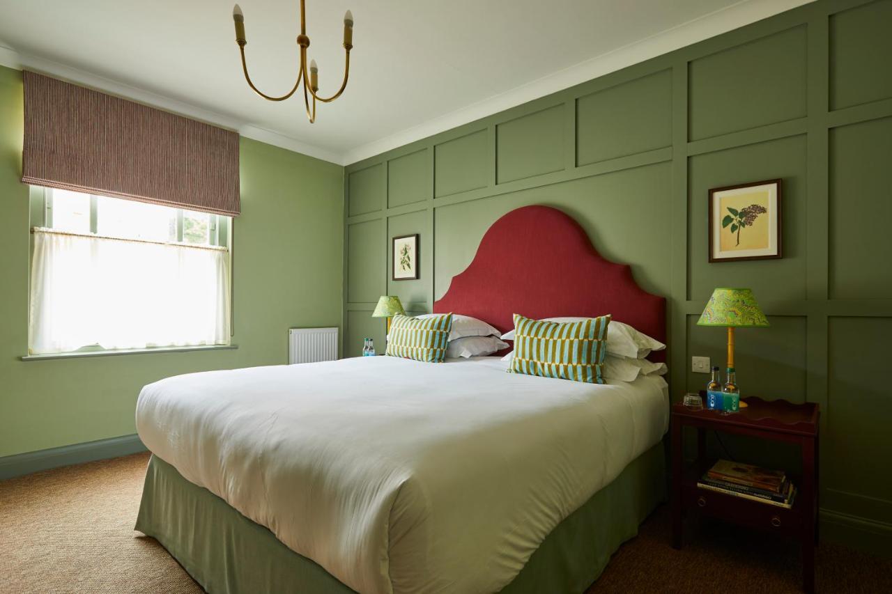 The Retreat, Elcot Park Hotel Newbury  Bagian luar foto