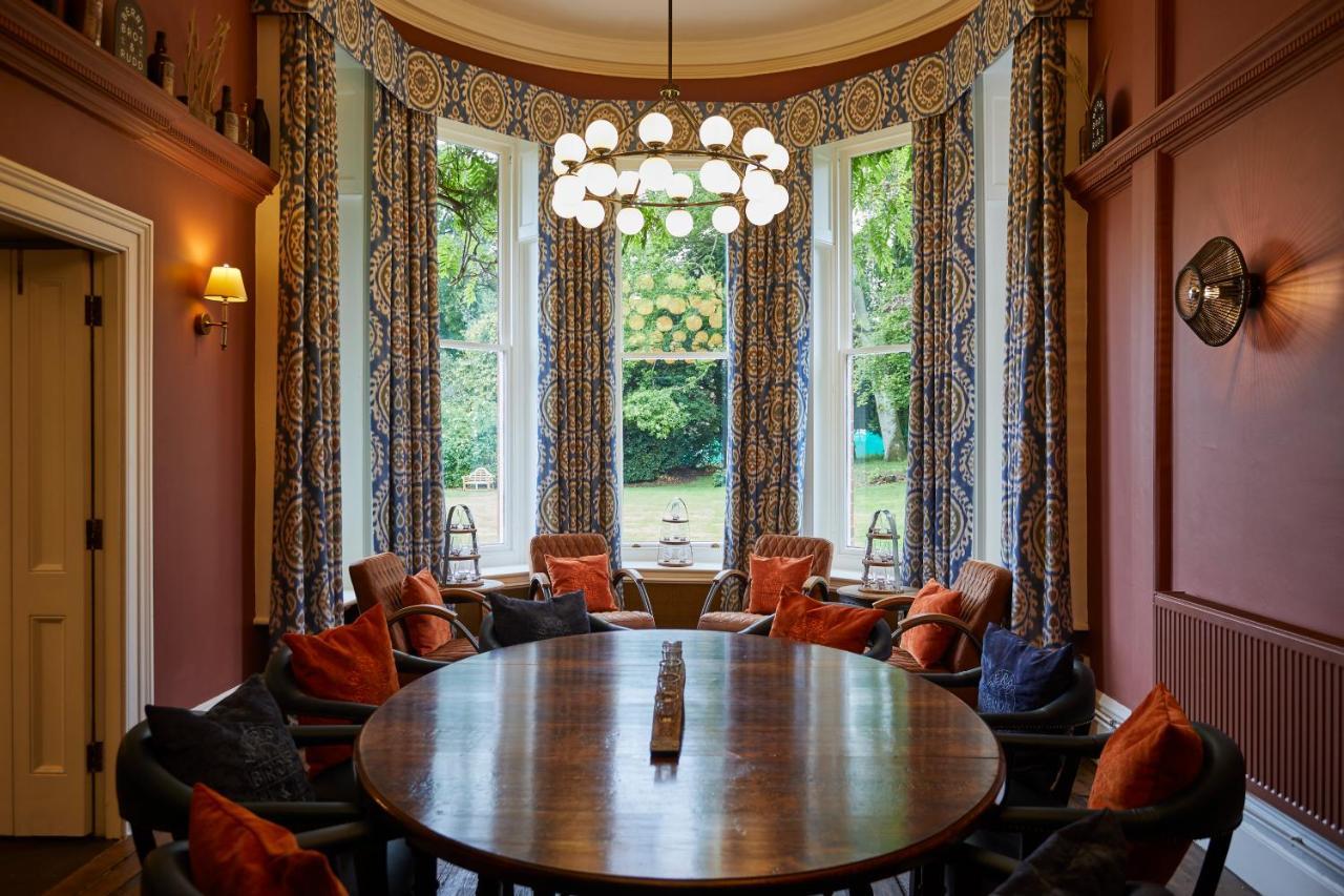 The Retreat, Elcot Park Hotel Newbury  Bagian luar foto