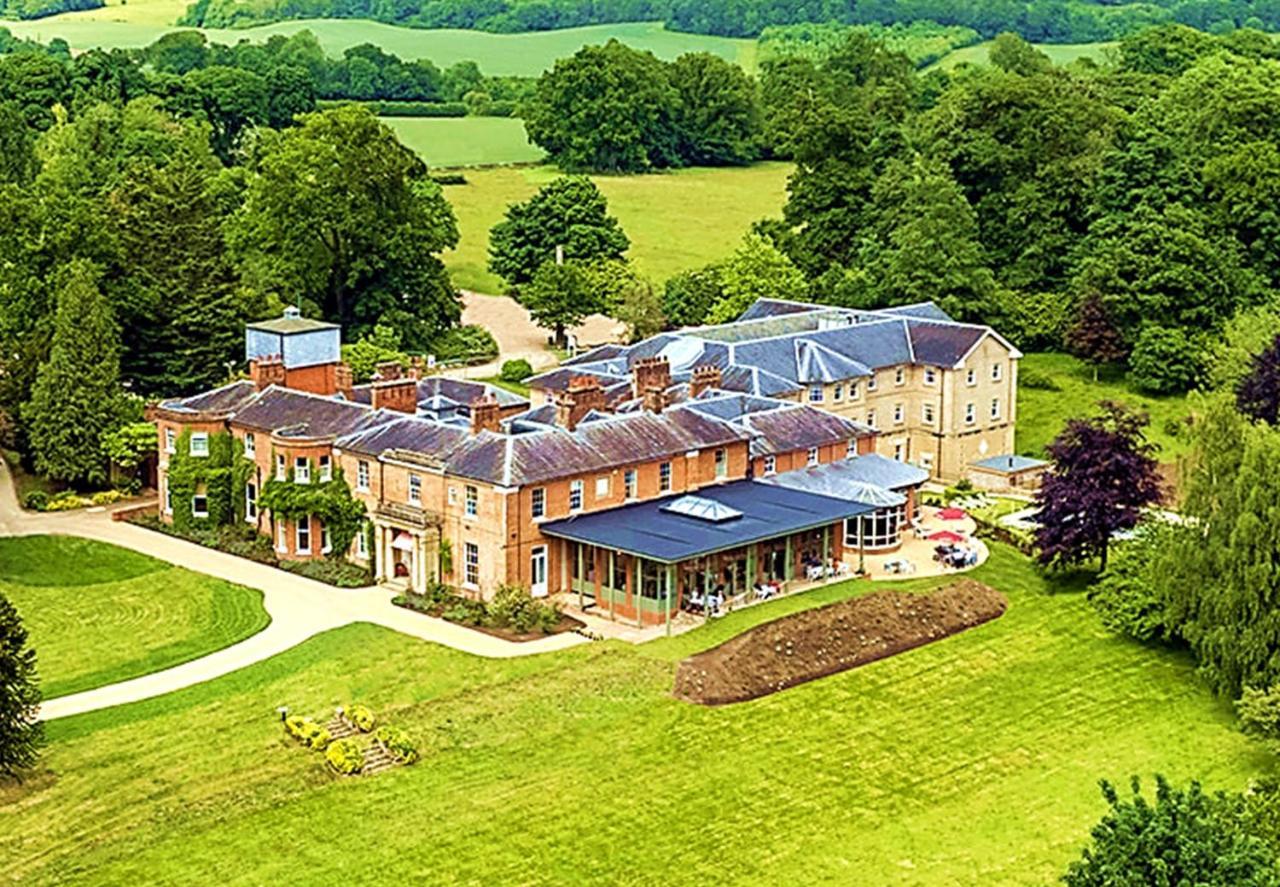 The Retreat, Elcot Park Hotel Newbury  Bagian luar foto