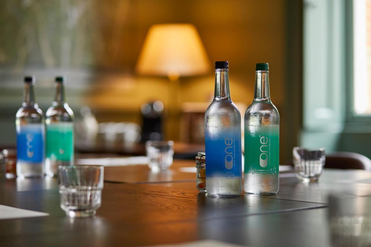 The Retreat, Elcot Park Hotel Newbury  Bagian luar foto