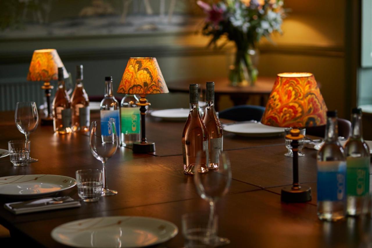 The Retreat, Elcot Park Hotel Newbury  Bagian luar foto